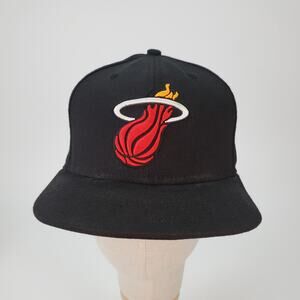 Miami Heat NBA New Era Fitted 7 1/4 Wool Baseball Hat Cap Black
